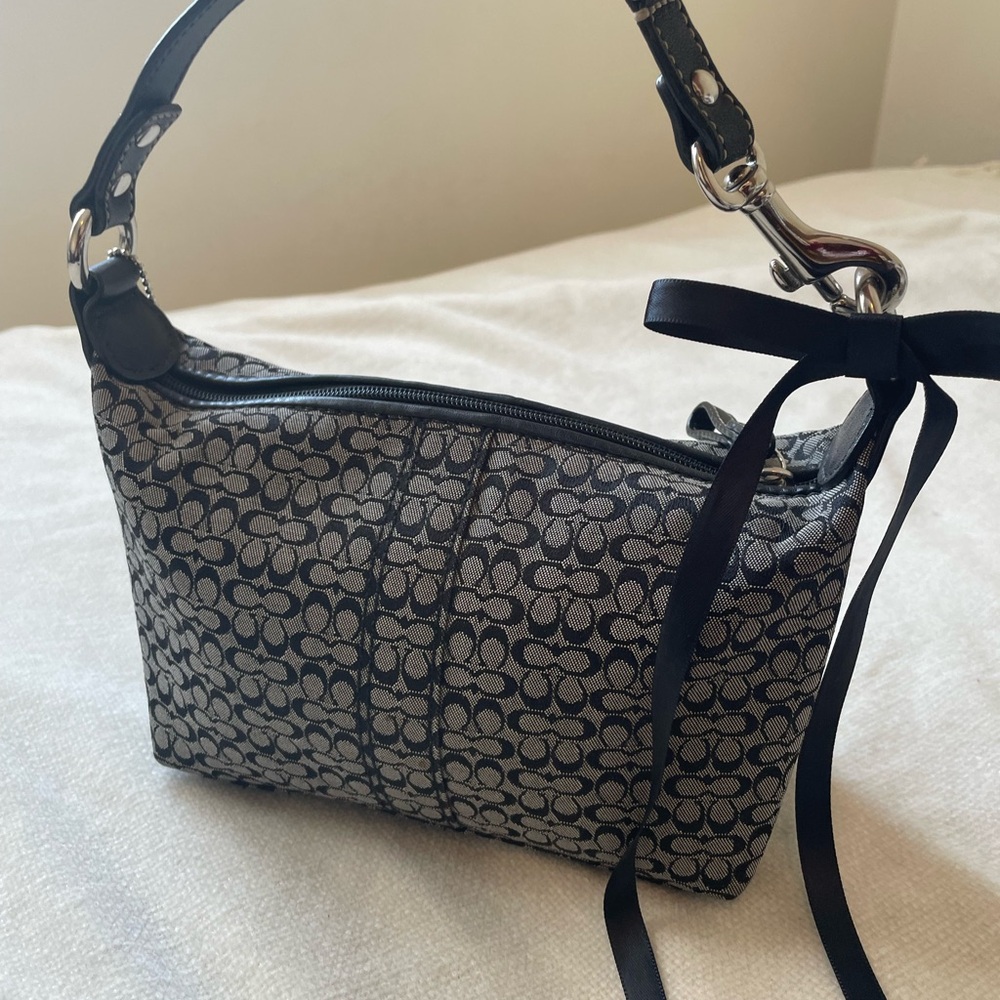 𝘊𝘰𝘢𝘤𝘩 𝘔𝘪𝘯𝘪 𝘗𝘶𝘳𝘴𝘦🖤 - Picture 2 of 5